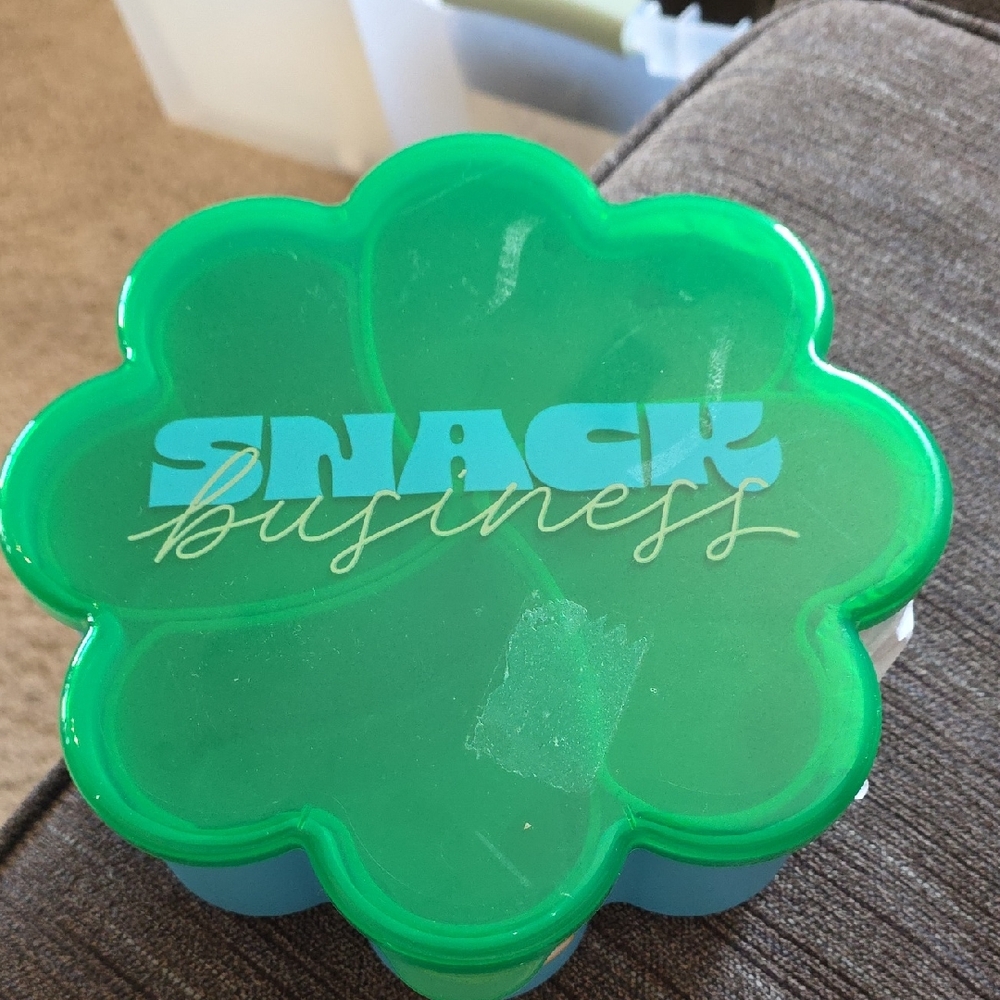 Snack Business Flower-Shaped Snack Organizer - Green